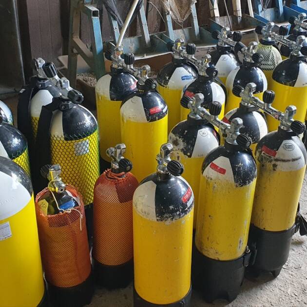Sessione di collaudo bombole aria